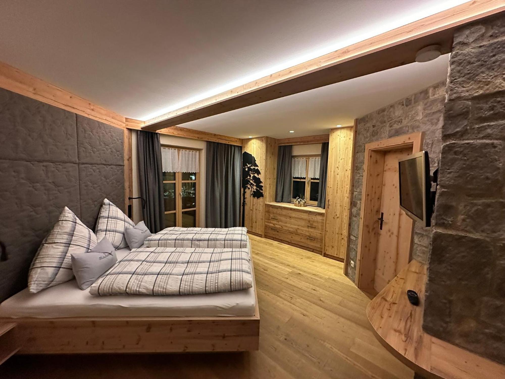 Апартаменти Haus Daheim Міттенвальд Екстер'єр фото
