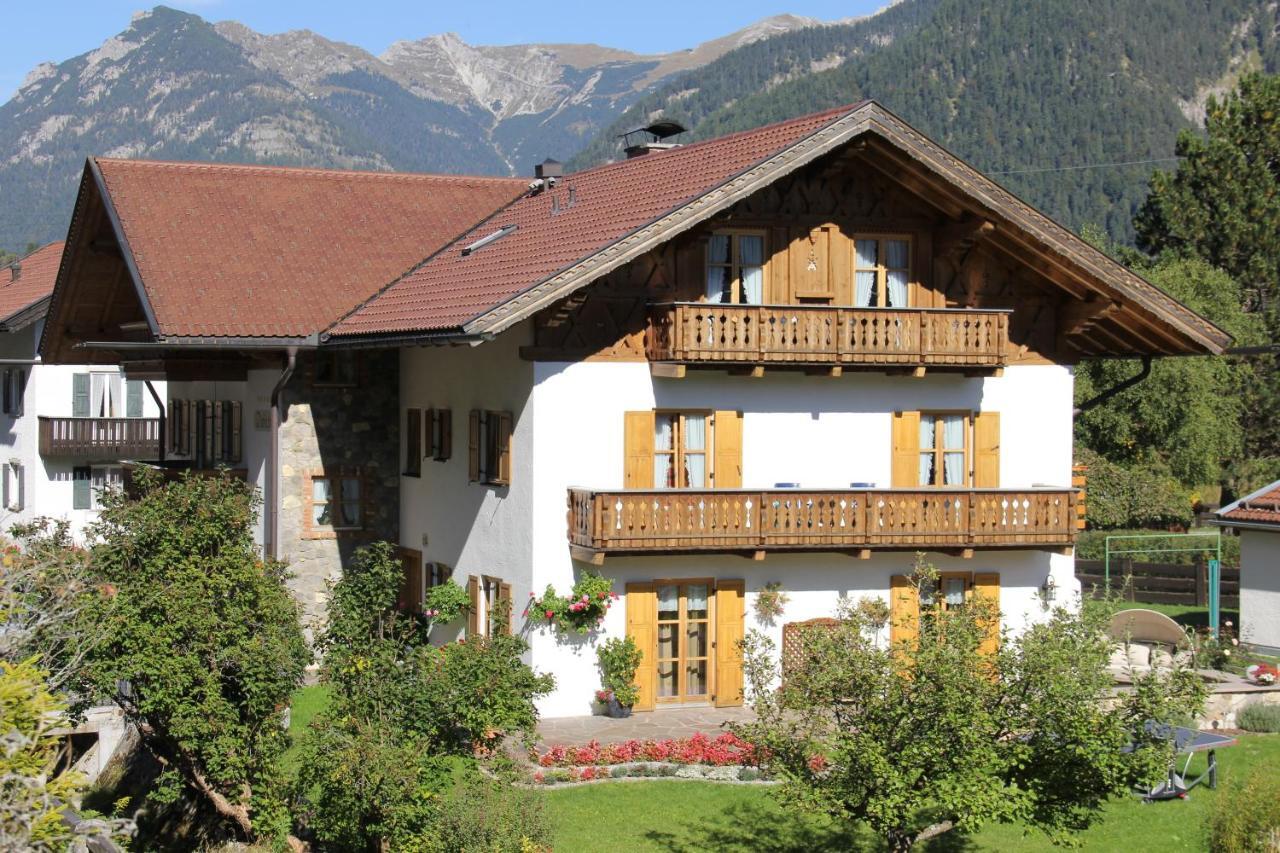Апартаменти Haus Daheim Міттенвальд Екстер'єр фото